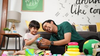 5 Tips Parenting Dampingi Anak Puasa Pertama