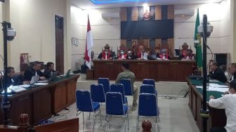 Bersaksi di Sidang Suap Unila, Kasat Reskrim Polres Pesawaran Diingatkan Hakim Tidak Berbohong
