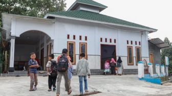 Gubernur Ganjar Wujudkan Mimpi Masyarakat Desa Sedayu Karanganyar untuk Miliki Masjid Megah