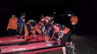 6 Nelayan yang Terombang-Ambing Selama 6 Jam Diselamatkan Basarnas Manado