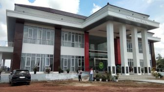 Merasa Dipermainkan Terkait Akta Cerai, Wanita Asal Lampung Timur akan Laporkan PA Sukadana