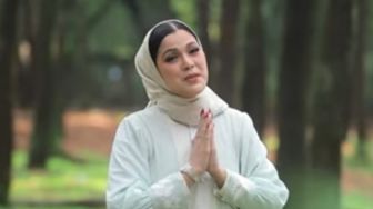 Sorot Gaya Hijab Penyanyi Ratu Sikumbang, Bundo Kanduang Sumbar: Tak Cerminan Perempuan Minang