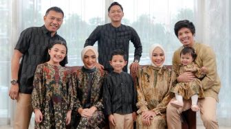 10 Momen Anang Hermansyah Bertamu ke Rumah Krisdayanti, Sikapnya Banjir Pujian dari Warganet +62