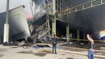 Kebakaran Plaza Botania Batam: Belasan Toko Luluh Lantak