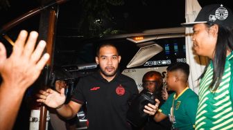 Hormat Andritany untuk Bonek usai Laga Persebaya vs Persija