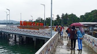 Warga Keluhkan Jembatan Kampung Nelayan Jadi Tempat Konsumsi Miras