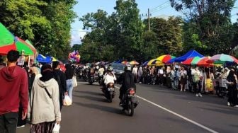 Ramadan Berkah, Ratusan Pedagang Takjil di Kota Malang Panen Rupiah