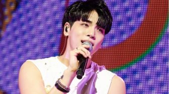 Kenang Mendiang Jonghyun, SHINee dan Penggemar Ucapkan Selamat Ulang Tahun