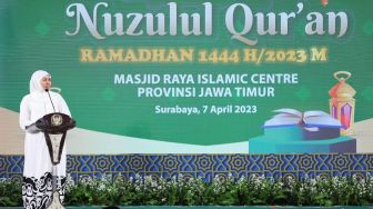 Gubernur Khofifah Umumkan 15 Pemenang Undian Umroh Wajib Pajak Patuh Pada Peringatan Nuzulul Quran