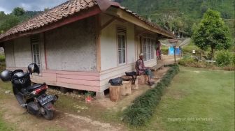 Curug Citambur dan Rumah Abah Jajang, Pesona Alam dan Kearifan Lokal yang Memikat