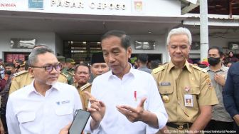 Jokowi Resmikan Penyaluran Cadangan Beras Pemerintah