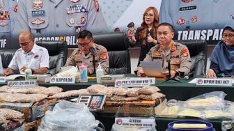 Jutaan Butir Obat-obatan Daftar G Disita dari Tiga Tersangka Pengedar di Bekasi