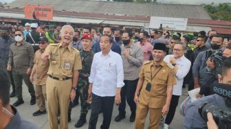 5 Hari di Jateng, Jokowi dan Ganjar Kompak Pastikan Harga dan Ketersediaan Sembako Aman Jelang Lebaran