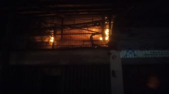 Diduga Dibakar ODGJ, Ruko di Serang Hangus Dilalap Jago Merah 