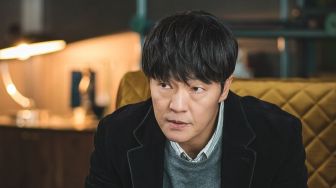 Mulai Tayang Hari Ini, Intip 7 Potret Jo Han Chul di Stealer: The Treasure Keeper