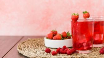 Resep Strawberry Ade yang Kaya Vitamin C, Segarnya Cocok untuk Buka Puasa