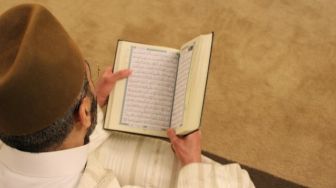 Apa Saja Keutamaan Itikaf 10 Hari Terakhir Ramadhan? Simak 4 Keistimewaannya!