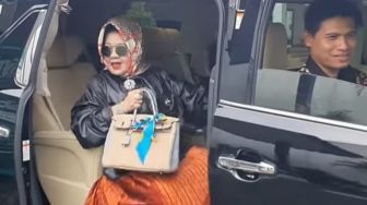 Doyan Pamer Gaya Hidup Mewah di Medsos, KPK Panggil Kadinkes Lampung Reihana Senin Ini