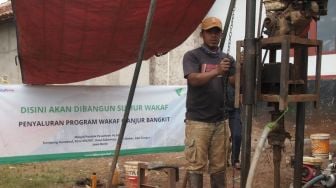 Kehadiran Program Sumur Wakaf Jadi Oase di Tengah Kekeringan