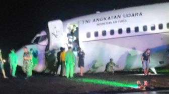 Detik-detik Pesawat Boeing 737-200 Milik TNI AU Tergelincir di Bandara Mozes Kilangin Timika