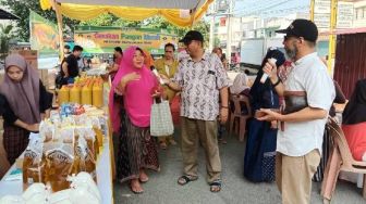 Warga Karimun Serbu Pasar Murah Sambut Lebaran Idul Fitri 2023