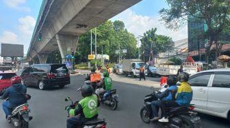 Keluhan Warga soal Simpang Santa Jaksel: Jangan Ditutup Lagi, Kalau Macet Kayak Kemarin Repot!