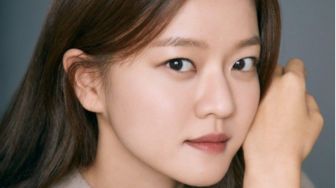 Go Ah Sung dalam Pembicaraan Membintangi Drama Sageuk Baru Rating 19+