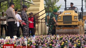 Polresta Banyuwangi Musnahkan 1,6 Ton Miras dan Puluhan Knalpot Brong