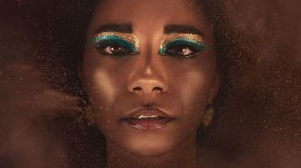 Profil Adele James, Pemeran Cleopatra yang Kena Sentil Penonton