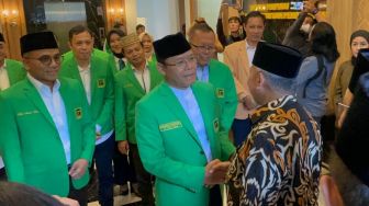 Presiden PKS Mendadak Kunjungi Markas PPP, Mardiono Bongkar yang Akan Dibahas: Pasti Ngomongin Politik