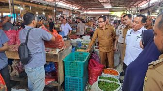 Pemkab Aceh Besar Didukung Kementan Melakukan Gelar Pasar Murah dan Sidak Pasar