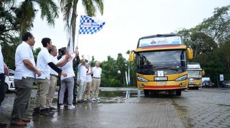 Pupuk Kaltim Berangkatkan 200 Pemudik dari Bontang dan Samarinda