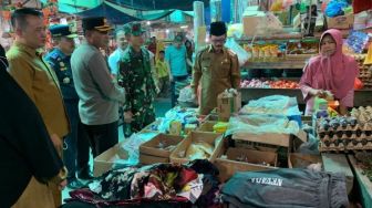 Jelang Lebaran, Pj Bupati Aceh Tamiang Pastikan Harga Bahan Pokok Stabil