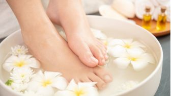 3 Rekomendasi Foot Cream dan Spray, Kaki Lebih Mulus saat Lebaran