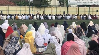 Salat Id Berjamaah, Ribuan Jemaah Muhammadiyah Padati Lapangan Wijaya Kusuma Slipi, Kemanggisan Jakarta Barat