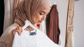 Prospek Cuan! Ini Dia Tren Baju Lebaran yang Diprediksi Bakal Laris Manis