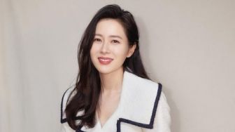 Son Ye Jin Kembali Aktif Bekerja Usai 5 Bulan Melahirkan Anak Pertama