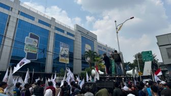 Sejumlah Massa Geruduk Kementerian ATR/BPN, Tuntut Dugaan Pengeluaran Sertifikat HGU Palsu di Sumsel