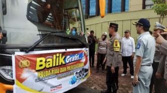 Kapolda dan Dirlantas Lepas Rombongan Balik Mudik Gratis Sumbar dan Sumut