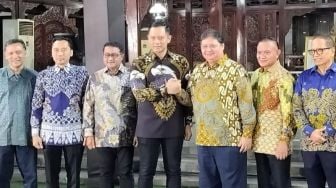 Menebak Manuver Golkar Hadapi Capres Ganjar, Tinggalkan KIB Merapat ke Demokrat?