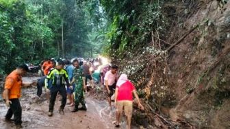 15 Hektare Sawah di Agam Direndam Banjir dan Pipa Air Terputus