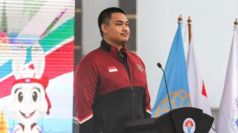 Kemenpora Carter Pesawat untuk Kepulangan Atlet ASEAN Para Games