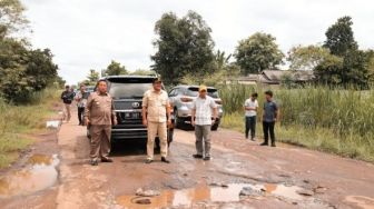 Jejak Jalan Rumbia Lampung: Dikebut Bak Legenda Roro Jonggrang, Tetap Rusak