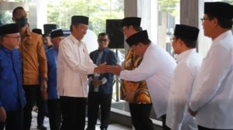 Pro Kontra Jokowi Temui 6 Ketum Parpol di Istana, Kental Politik Praktis?