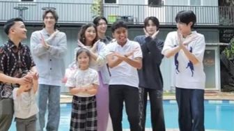 7 Potret Keluarga Ruben Onsu Sambut WayV di Rumah, Dance Bareng hingga Siapkan Permainan Tradisional