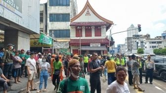 Padati Area Blok A Pasar Tanah Abang Jelang Kedatangan Jokowi, Warga: Mau Salaman Langsung