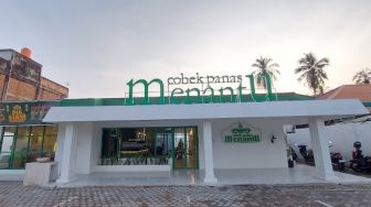 Cobek Panas Menantu, Salah Satu Restoran Instagrammable di Jambi