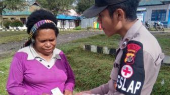 30 Warga Kago Puncak Manfaatkan Pengobatan Gratis Rasaka Cartenz 