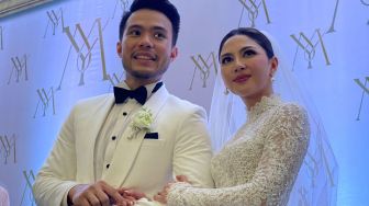 Megahnya Resepsi Adat Pernikahan Jessica Mila dan Yakup Hasibuan