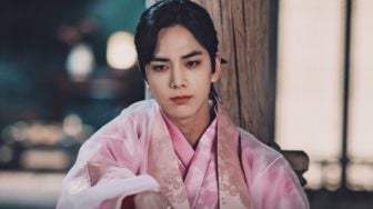 Younghoon THE BOYZ Jadi Cameo dalam Drama 'Tale of the Nine Tailed 1938'